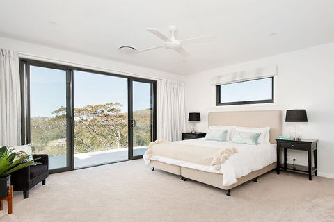 Hilltop Hideaway Breathtaking Views Moments To Beach! - Perths Hotel 7