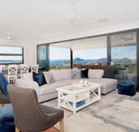 Hilltop Hideaway Breathtaking views moments to beach - Perths Hotel