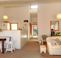 Gibraltar Getaway cute comfortable  close to town - Perths Hotel