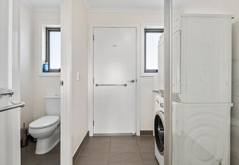 GRANITE BEACH HOUSE At Bay Of Fires - Perths Hotel 4