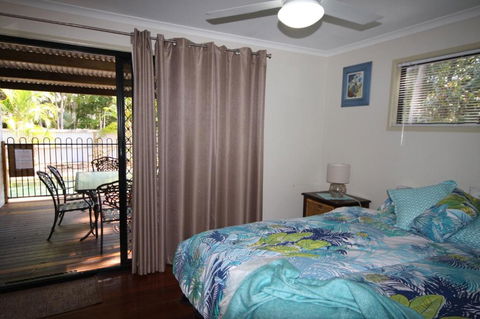 1 Naiad Court Lowset Family Home With Swimming Pool & Covered Deck. Pet Friendly - Perths Hotel 5
