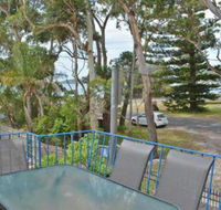 5 Ocean Breeze Shoal Bay Avenue Fabulous location opposite Shoal Bay beach - Perths Hotel