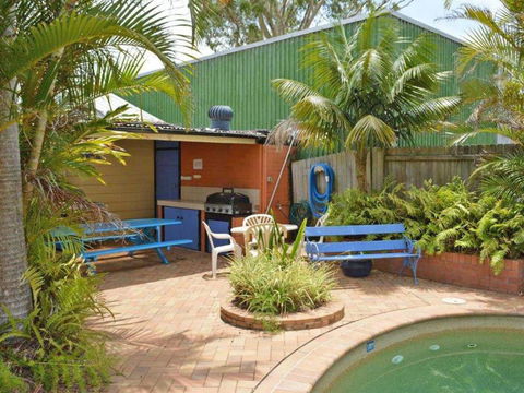 5 Ocean Breeze Shoal Bay Avenue Fabulous Location Opposite Shoal Bay Beach! - Perths Hotel 6