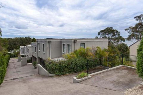 Aislinn 3 / 273 Corrie Parade Air Con Water Views BBQ - Perths Hotel 3