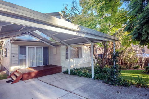 Dutchies Haven 11 Christmas Bush Ave Air Con Large Enclosed Yard 2 Minute Walk To Dutchies - Perths Hotel 3