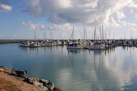 AIRLIE BEACH Delight. Hop Skip Jump To Everything - Perths Hotel 1