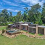 Calanthe Acreage Doonan - Perths Hotel 0