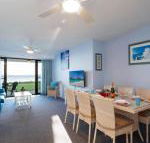 4 Harbourside 3 7 Soldiers Point Road ground floor on the waterfront - Perths Hotel