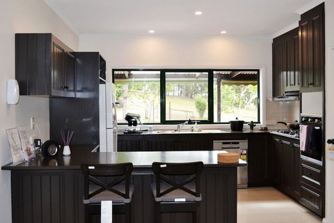 Springhill Winery - Perths Hotel 6