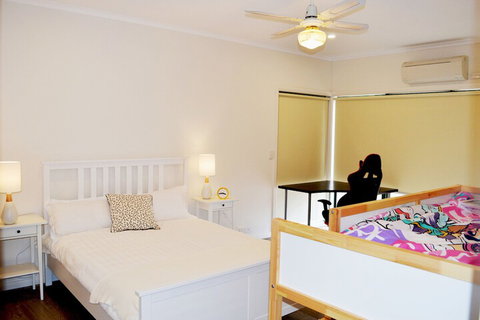 Springhill Winery - Perths Hotel 3