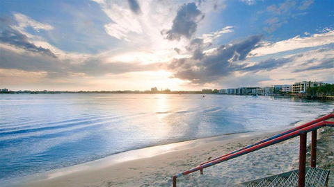 Allamanda U2 Awesome Location  - Perths Hotel 4