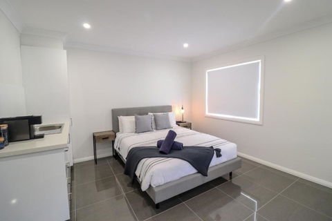 Beachside Oasis - Perths Hotel 3