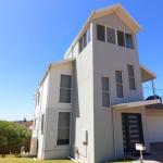 Beachside Oasis - Perths Hotel 0