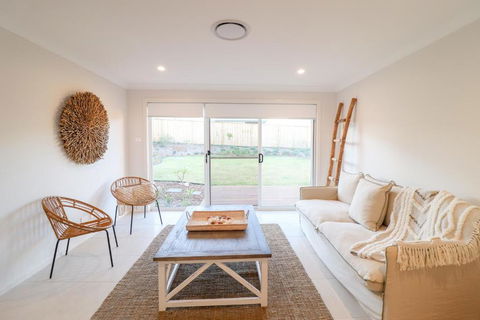 Illaroo At Catherine Hill Bay - Perths Hotel 5