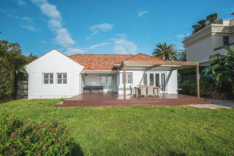 Ultimate Sandringham Beach Front Luxury House - Perths Hotel 3