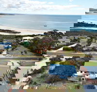 Lazy Wave Beach House - Perths Hotel