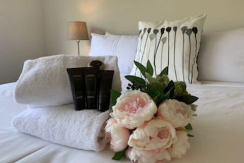 Delicate Bundoora Townhouse 10 - Perths Hotel 0