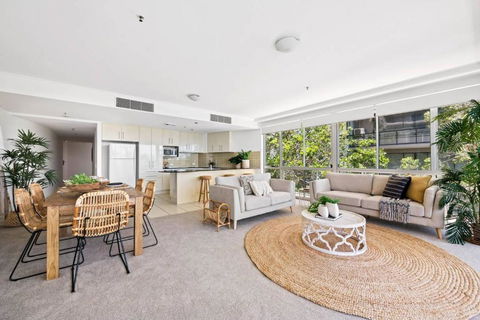 Luxury Waterfront Maroochydore Free Wine Netflix Parking - Perths Hotel 2