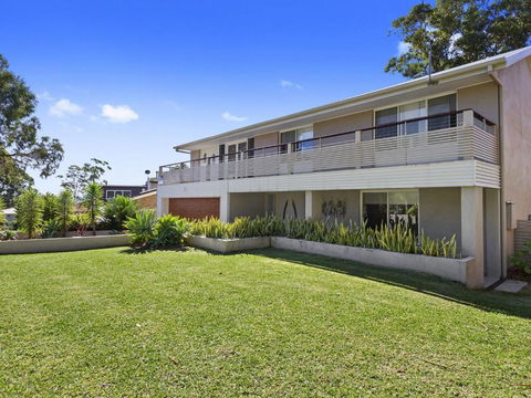 HILLTOP HAVEN In MOLLYMOOK - Perths Hotel 5