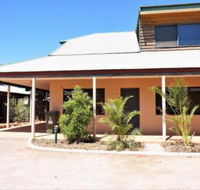 Ningaloo Breeze Villa 2 3 Bedroom Fully Self Contained Holiday Accommodation - Perths Hotel