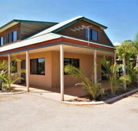 Ningaloo Breeze Villa 9 3 Bedroom Fully Self Contained Holiday Accommodation - Perths Hotel