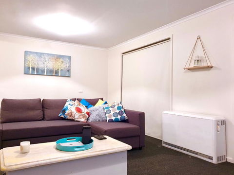 Homely Getaways Central Mildura - Perths Hotel 4