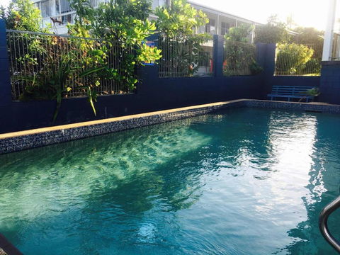 Anchor In Holiday Units South Mission Beach - Perths Hotel 2