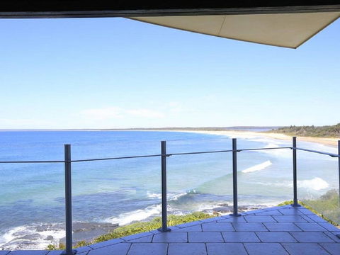 Albatross Whale Watch From The House - Perths Hotel 4