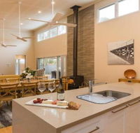 Callala Breeze access to indoor community pool - Perths Hotel
