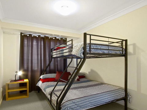 Dolphin Cottage In The Heart Of Callala Beach - Perths Hotel 1