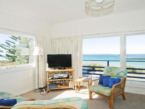 Eden On The Beach Beachside Getaway - Perths Hotel 3