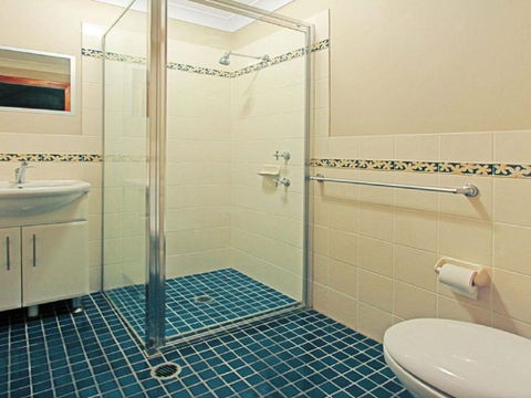 Sandlewood Breeze Spacious Entertainer - Perths Hotel 3