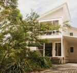 Sea Whispers a real native outlook - Perths Hotel