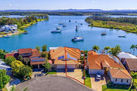 Seachange Waterfront - Perths Hotel 0