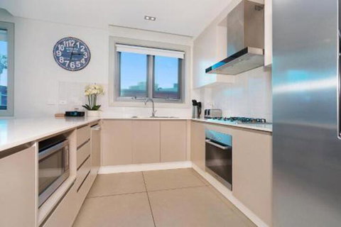 Samar Cove Unit 8 - Perths Hotel 4