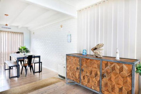 Azure Absolute Beachfront Pet Friendly - Perths Hotel 4