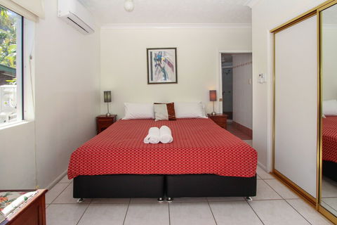 Champagne Apartment 1 - Perths Hotel 6