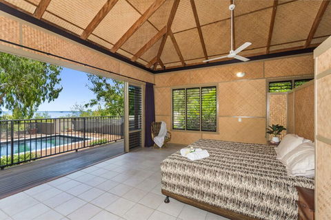 Absolute Beachfront - Perths Hotel 4