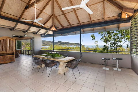 Absolute Beachfront - Perths Hotel 5
