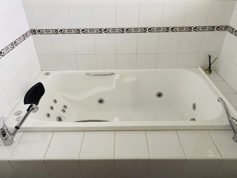 Yarragon 4 Bedroom House In Gippsland - Perths Hotel 2
