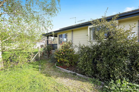 Yarragon 4 Bedroom House In Gippsland - Perths Hotel 1
