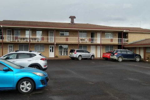 Overlander Motor Lodge - Perths Hotel 4