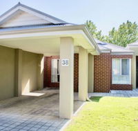 Sea Breeze - Broadwater - Perths Hotel