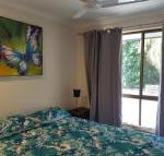 13 Coora Court Sleeps 6 pool air con pets - Perths Hotel
