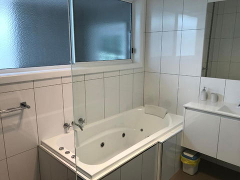 BEACHPOINT COTTAGE - Perths Hotel 1