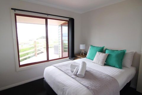 DOLPHIN LOOKOUT COTTAGE Amazing Views Of The Bay Of Fires - Perths Hotel 5