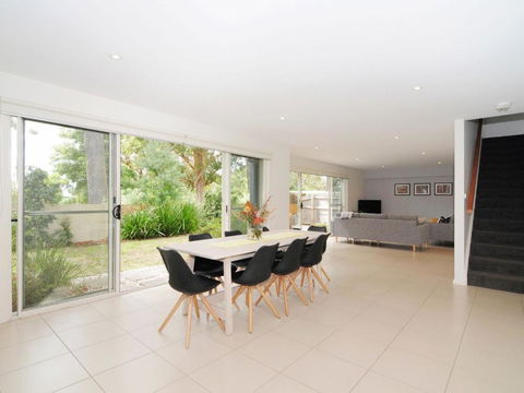 Acacia On Orion :: Jervis Bay Rentals - Perths Hotel 1