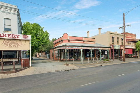 Little Hopwood Apartment No1 - Perths Hotel 2