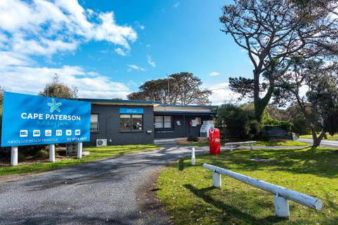 Cape Paterson Holiday Park - Perths Hotel 4