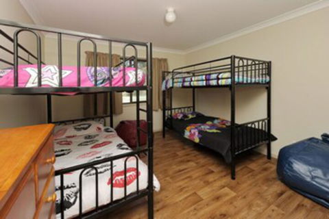Government Rd 38 Shoal Bay - Perths Hotel 0